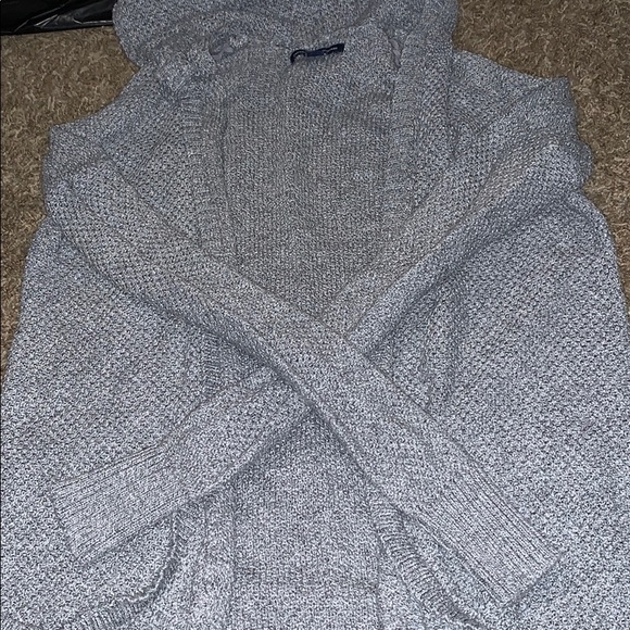 American Eagle Knitted Cardigan - Picture 1 of 6
